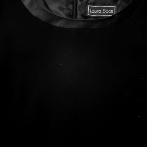 Original Laura Scott Sleeveless dress